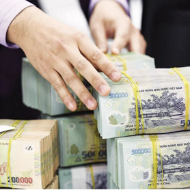 Tín dụng tăng tốc, nhiều ngân hàng đã chạm room cả năm