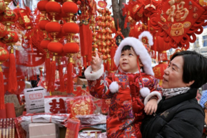 Tiêu dùng dịp Tết hé lộ động lực kinh tế mới của Trung Quốc