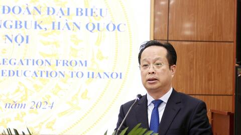 Học sinh Hàn Quốc trải nghiệm văn hóa, giáo dục tại Hà Nội