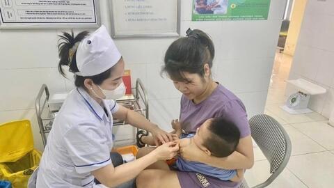 Triển khai tốt chiến dịch tiêm chủng vắc xin phòng bệnh sởi