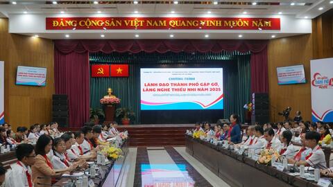 Lãnh đạo TP Hồ Chí Minh gặp gỡ, lắng nghe ý kiến thiếu nhi