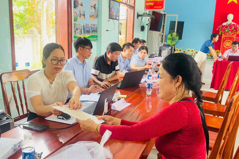 Quảng Ngãi: Đưa thủ tục hành chính về tận nhà dân