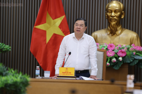 Phó Thủ tướng Thường trực Phạm Gia Túc: Ưu tiên thu gom, vận chuyển rác thải khi thí điểm xe ba bánh điện
