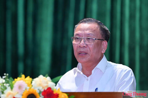 Hiến kế thúc đẩy phát triển điện khí LNG để bảo đảm an ninh năng lượng