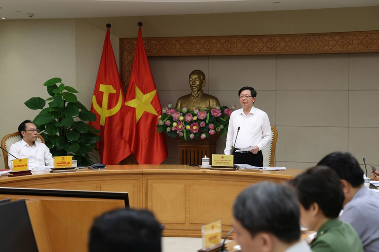 Phó Thủ tướng yêu cầu hành động đột phá, hoàn thành danh mục trong tháng 4/2026. Ảnh: Gia Huy