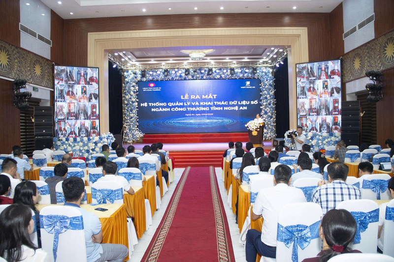 Toàn cảnh lễ ra mắt. Ảnh: Mai Liễu