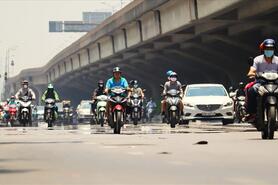 Nhiều khu vực ngày nắng nóng, chiều tối và đêm có mưa rào