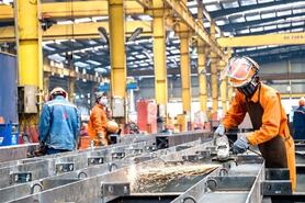 Thủ tướng yêu cầu đẩy mạnh tái cơ cấu công nghiệp để tăng trưởng kinh tế