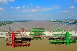 Hợp long cầu Rạch Miễu 2 nối Tiền Giang và Bến Tre