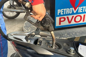 Giá xăng dầu hôm nay 01/08/2025: Thị trường dầu chững lại