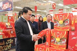 Nghệ An: Nhộn nhịp mua sắm tại các siêu thị, chợ dân sinh