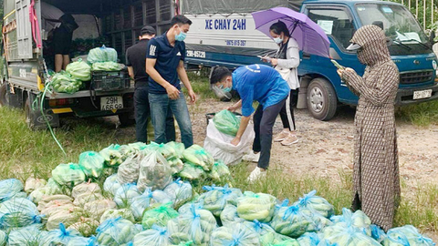 Hà Nội - ''Lên sóng'' tiêu thụ nông sản mùa dịch