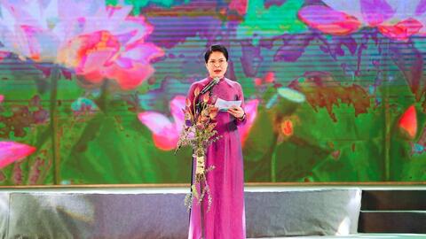 Lắng đọng Chương trình nghệ thuật 'Người mẹ Làng Sen'