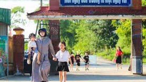 Học sinh lớp 1 Nghệ An háo hức ngày tựu trường