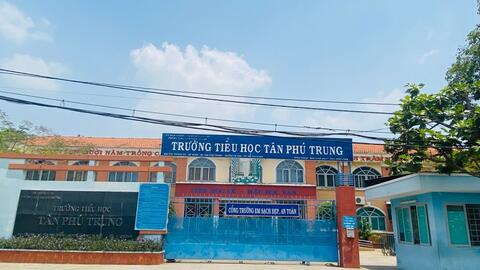 Xác minh vụ việc hiệu trưởng hành hung học sinh tại TP HCM
