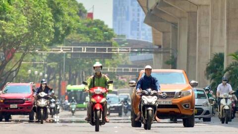 Hà Nội ngày nắng, có nơi trên 33 độ C