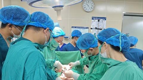 Cứu sống bệnh nhân chảy máu ồ ạt sau đẻ do rau tiền đạo