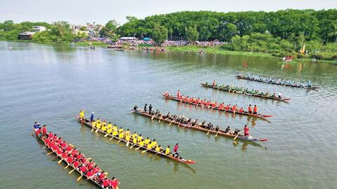 21 đội tranh tài tại Giải đua thuyền truyền thống Quảng Nam