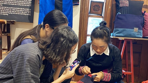 Bảo tồn văn hóa truyền thống của đồng bào dân tộc thiểu số qua kênh sinh kế