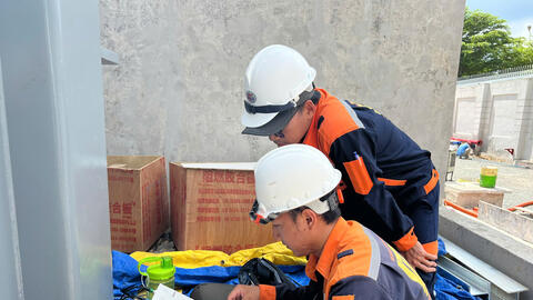 Thắp sáng Côn Đảo: Cuộc đua với thời tiết