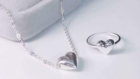 Giá bạc hôm nay 10/9/2025: Bạc quay đầu giảm