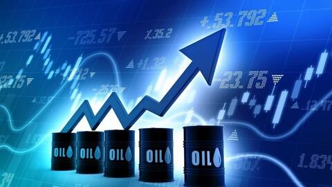 Giá dầu quay đầu phục hồi bất chấp OPEC+ tiếp tục tăng sản lượng