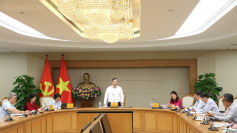 Phó Thủ tướng Thường trực Phạm Gia Túc chủ trì cuộc họp về sửa nghị định liên quan đến cơ quan Việt Nam ở nước ngoài