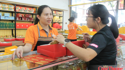 Gia Lai: Thị trường bánh Trung thu vào mùa, người mua lựa chọn kỹ