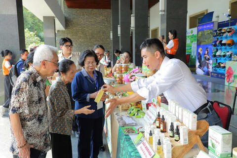 Hàng Việt Nam chất lượng cao: 30 năm kiến tạo niềm tin và nâng chuẩn hàng Việt