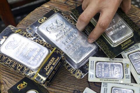 Giá bạc hôm nay 9/4/2026: Bạc bật tăng trở lại