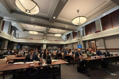 Thương vụ Hoa Kỳ tham gia phiên điều trần vụ tự vệ đá thạch anh