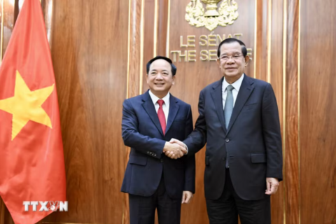 Trưởng Ban Tuyên giáo và Dân vận Trung ương Trịnh Văn Quyết thăm Campuchia