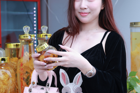 Doanh nghiệp sâm Ngọc Linh thu về hơn 600 triệu đồng tại hội chợ miền Trung - Tây Nguyên