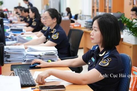Hải quan cảnh báo rủi ro xuất xứ, chuyển tải với hàng xuất khẩu