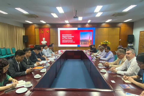 Ngành dâu tằm tơ Việt Nam hấp dẫn đối tác nước ngoài