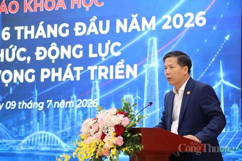 Thành tựu tăng trưởng GDP 6 tháng và những vấn đề cần lưu ý