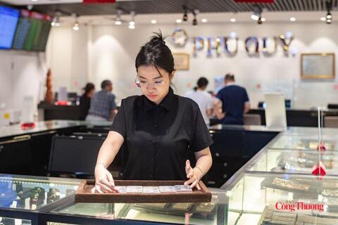 Giá bạc hôm nay 24/7/2026: Đảo chiều sụt giảm
