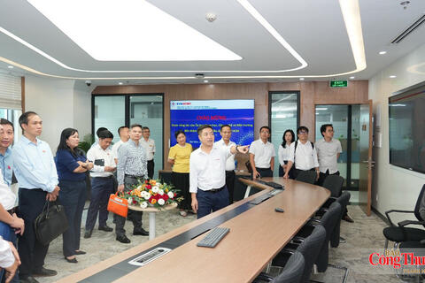 Quốc hội làm việc với EVNHCMC về phát triển lưới điện thông minh