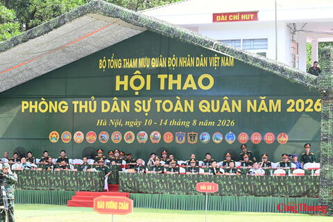 Quân đội luôn sẵn sàng trong mọi tình huống để bảo vệ tính mạng của nhân dân