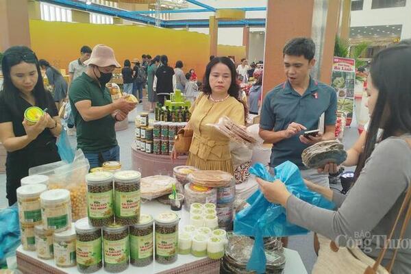 Hà Nội tổ chức Hội chợ Mùa xuân 2026 tại 30 xã phường dịp tết Bính Ngọ