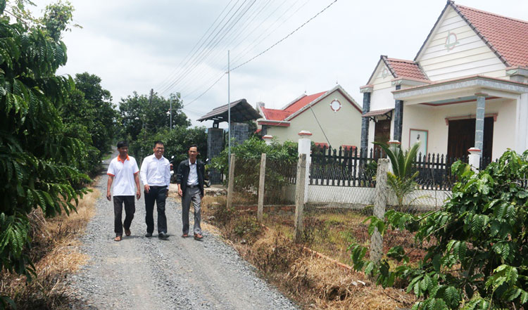 Hạ tầng cơ sở từng bước được hoàn thiện. Ảnh: L.Phương