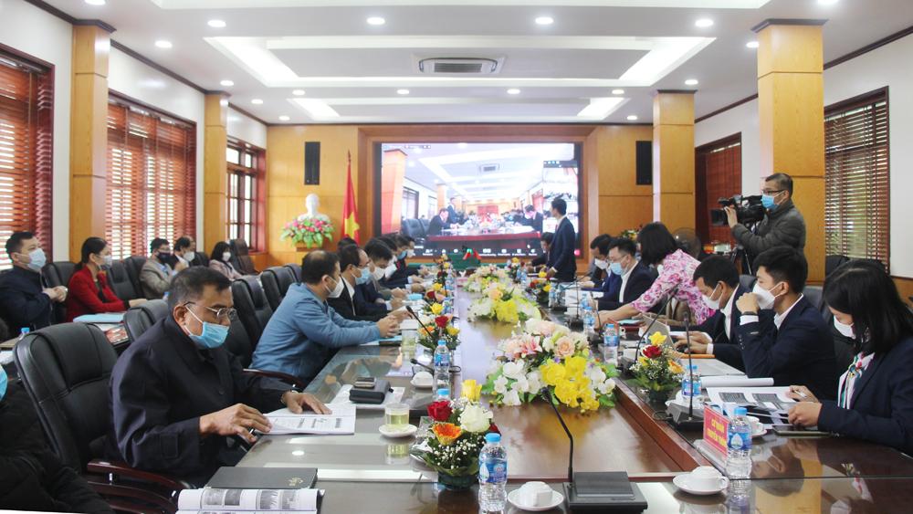 Đại học Nông- Lâm; hội thảo quốc tế; nho Hạ Đen, dứa lưới, hợp tác Việt Trung, Bắc Giang, chuyển giao kỹ thuật