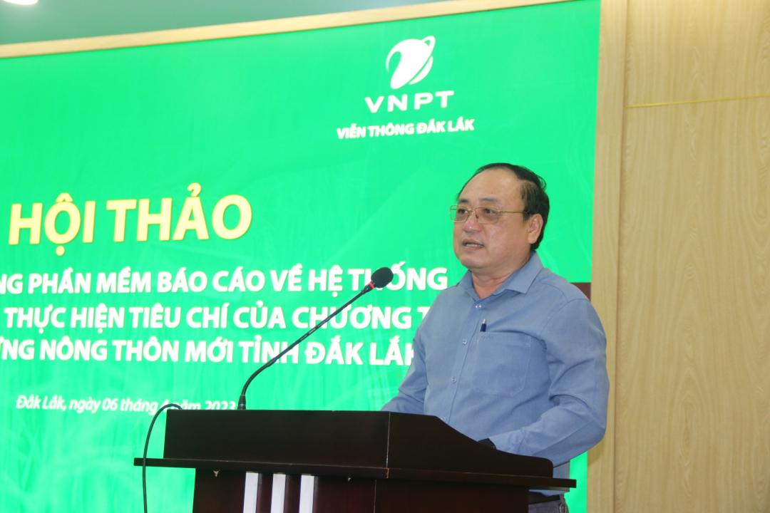 Phó Chánh Văn phòng Điều phối NTM tỉnh Dương Tín Đức phát biểu tại hội thảo.