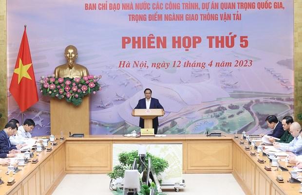 Thuc day tieu dung va dau tu cong, kich hoat cac hoat dong kinh te hinh anh 2