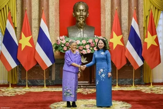 Phó Chủ tịch nước Võ Thị Ánh Xuân và Công chúa Thái Lan Maha Chakri Sirindhorn. (Ảnh: Nguyễn Hồng)