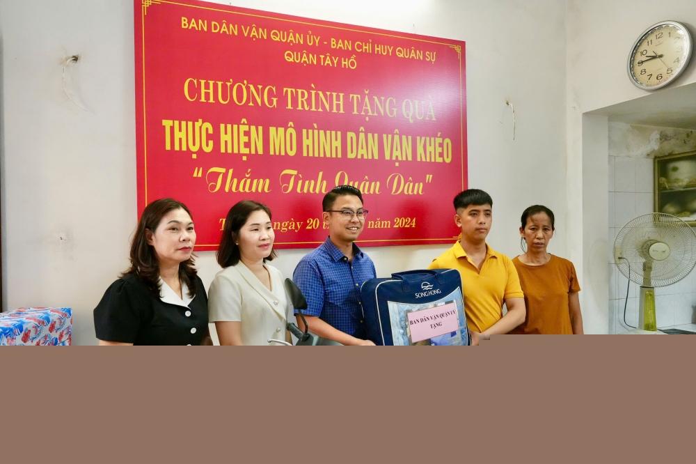 Dân vận khéo - gắn kết tình quân dân