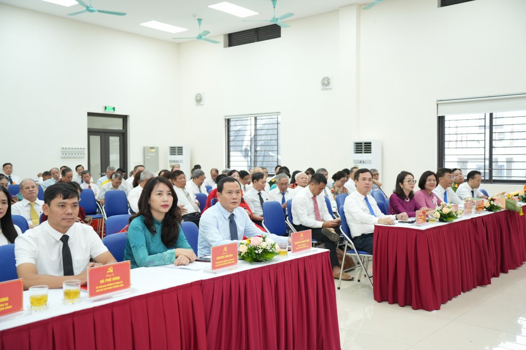 Toàn cảnh hội nghị