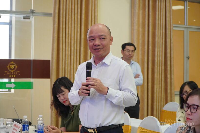 Ông Nguyễn Anh Tài, Phó Trưởng ban Giám sát quản lý về Hải quan, Cục Hải quan, Bộ Tài chính thảo luận tại hội thảo.