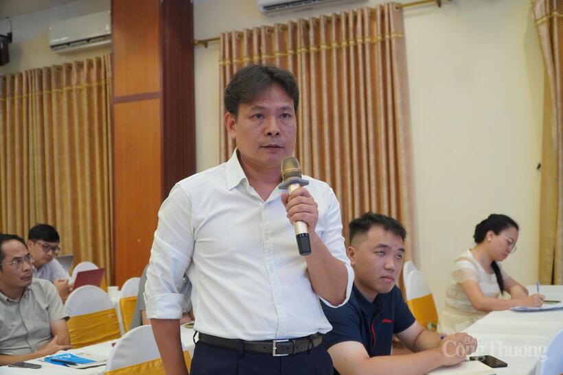 Đại diện các doanh nghiệp đặt câu hỏi thảo luận tại hội thảo.