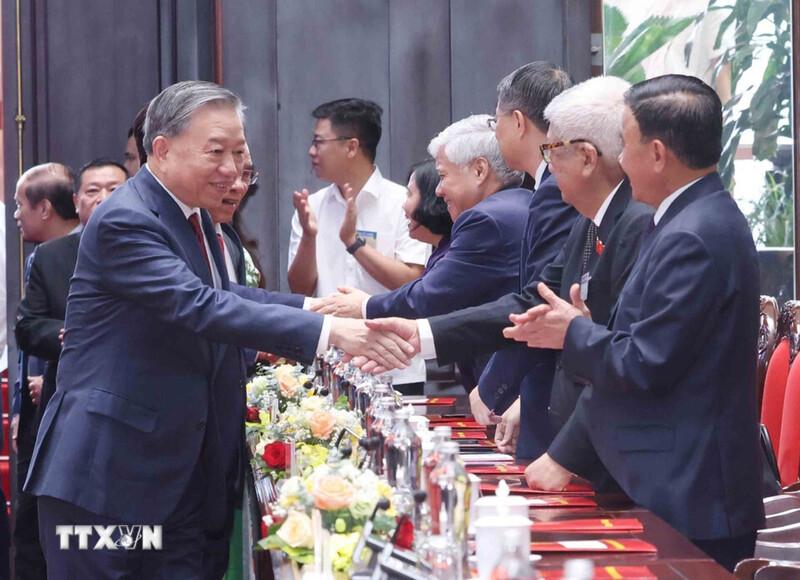Tổng Bí thư Tô Lâm và các đại biểu tham dự buổi gặp mặt. Ảnh: TTXVN